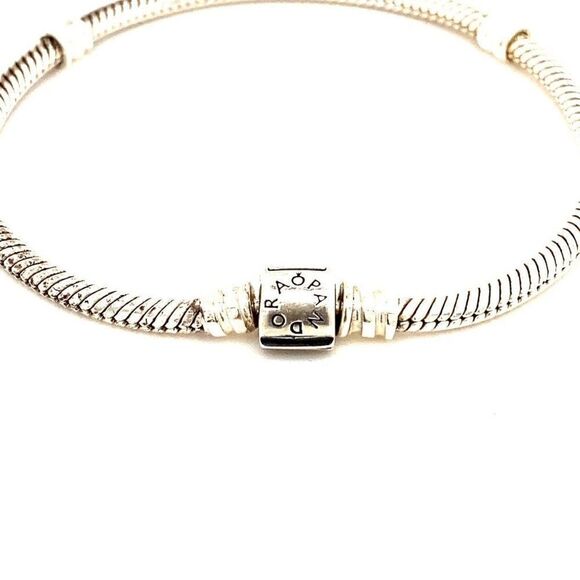 Pandora Moments Barrel Clasp Bracelet (7.25" L) - Picture 4 of 5